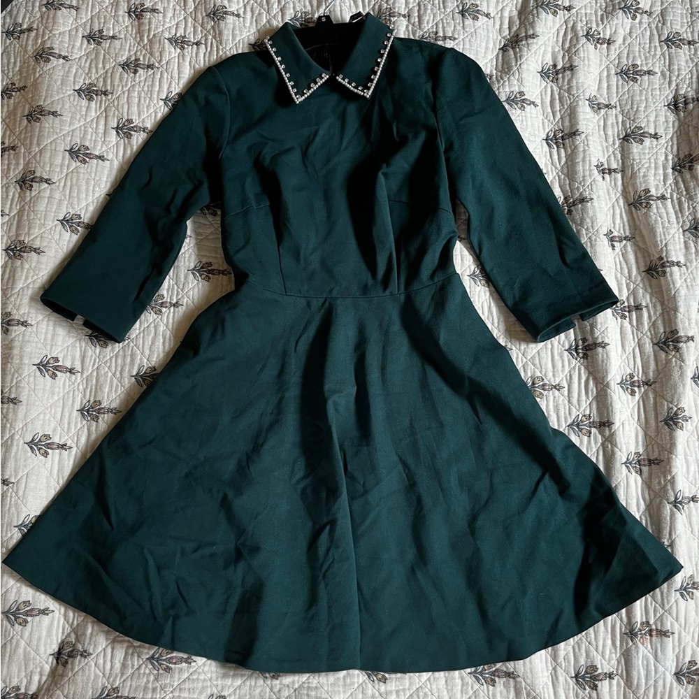 Kate Spade Elegant Green Dress with Embellished Collar